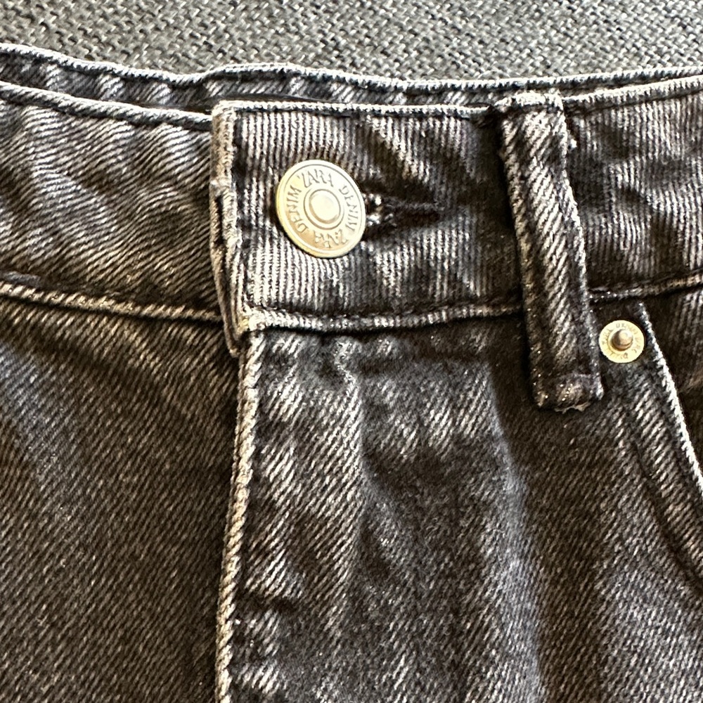 Zara Mid-Rise Denim Shorts Light Blue/Charcoal Black - Picture 7 of 14